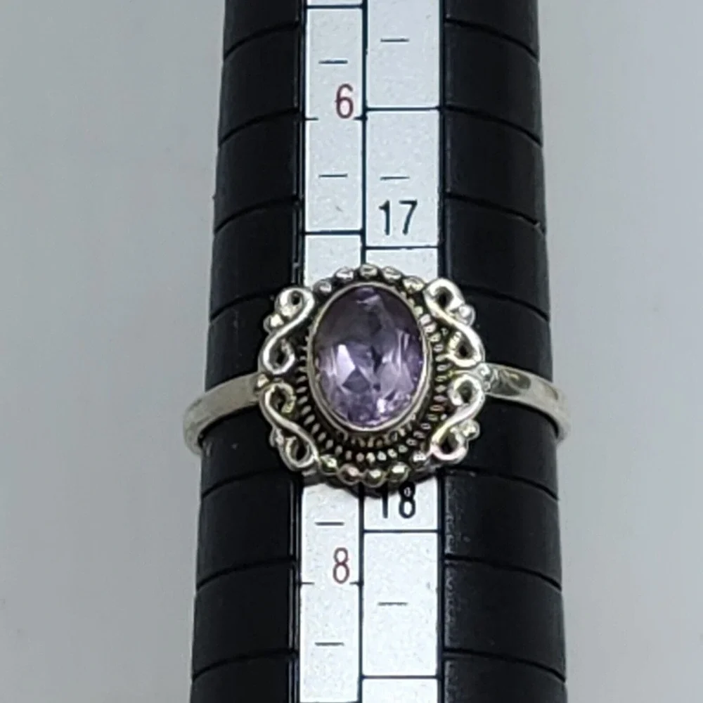 Sterling Silver Amethyst 925 Ring‎ Size 7.25